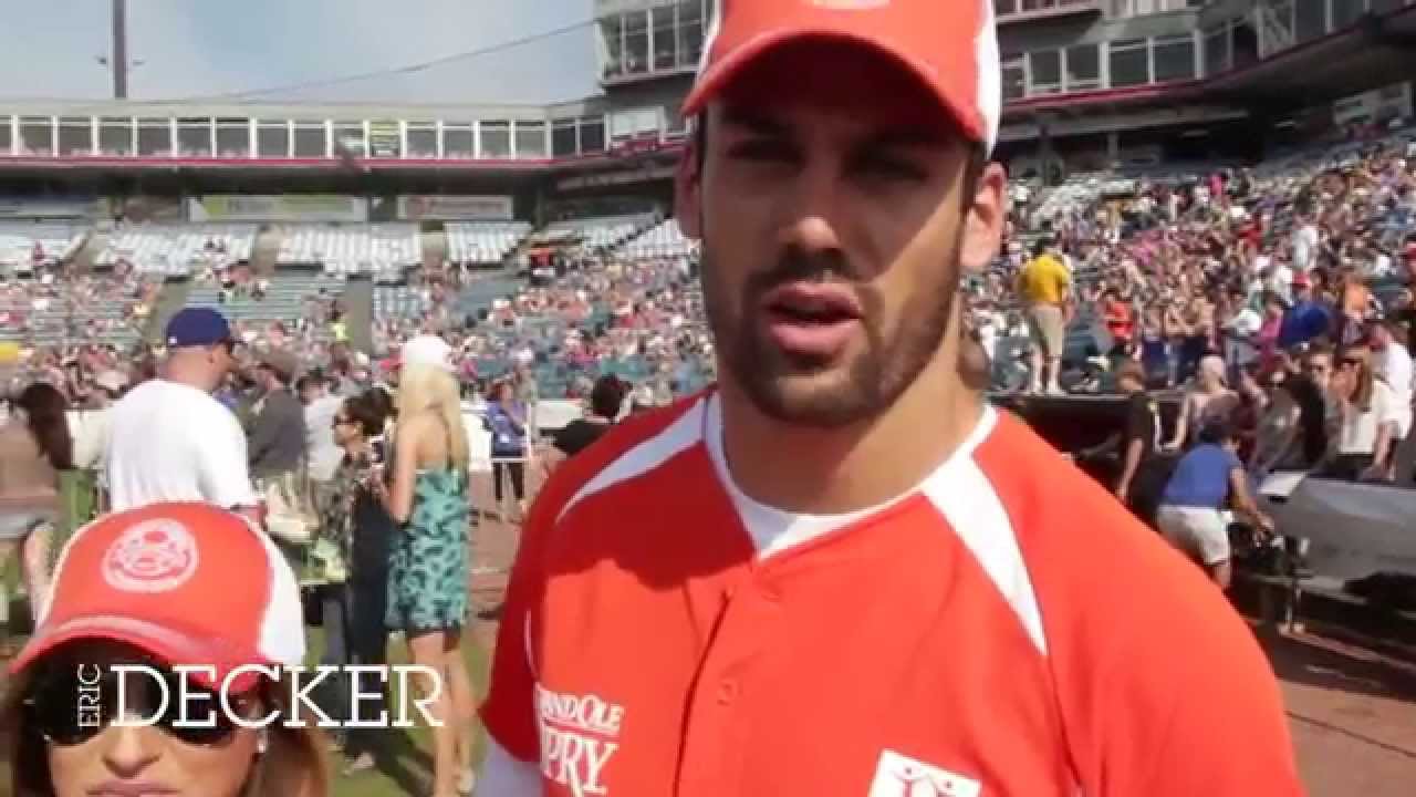 Eric Decker | City of Hope Celebrity Softball Game