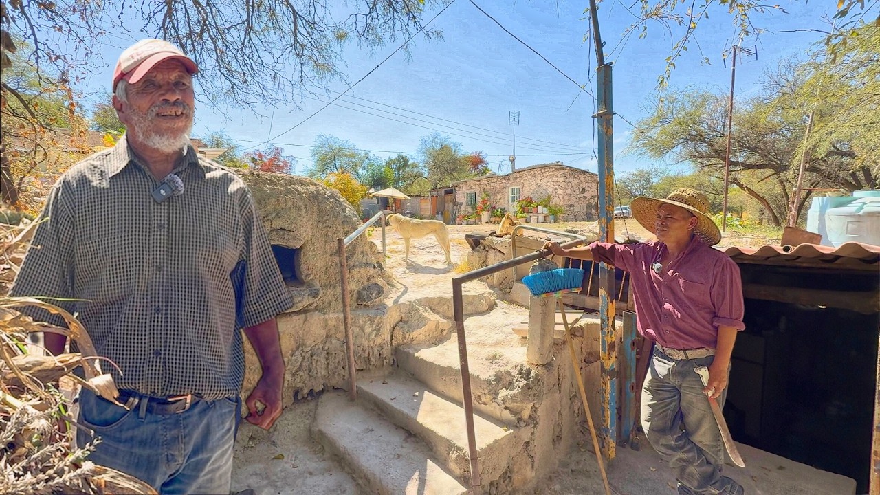 LOS HERMANOS QUE VIVEN EN UNA CUEVA DE HACE MAS DE 50 AÑOS