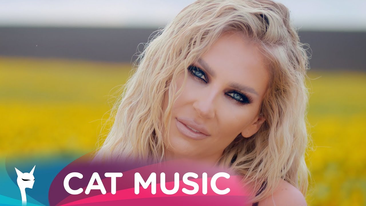 Andreea Banica - De nebuna (Official Video)