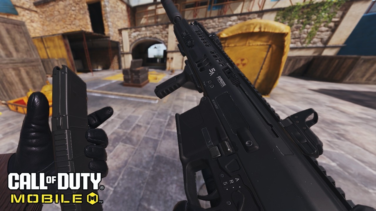 THE MOST POWERFUL ISO Hemlock Gunsmith in CODM 🤯