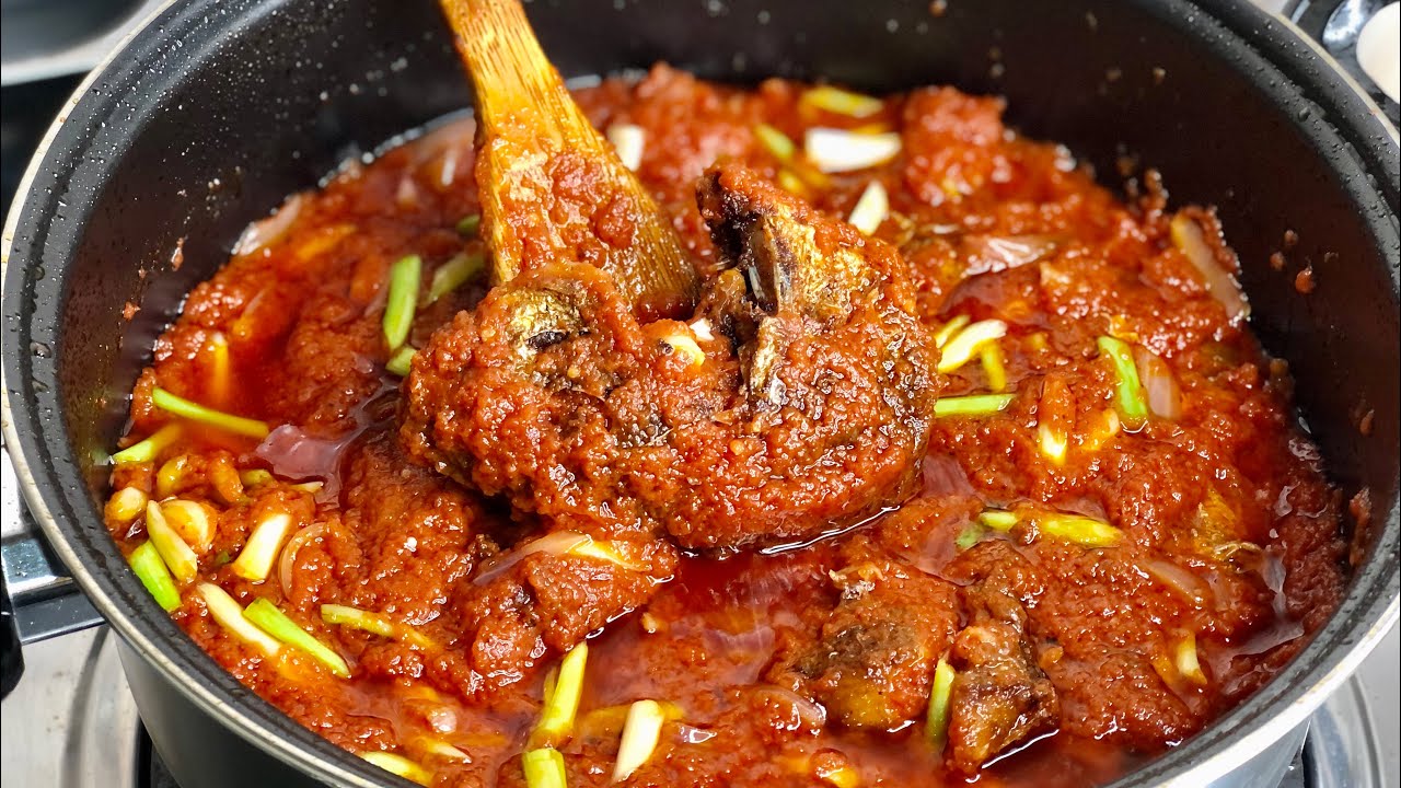 HOW TO MAKE THE AUTHENTIC GHANA FISH STEW / RED SNAPPER GRAVY / SIMPLE FISH SAUCE / PEPPERED FISH