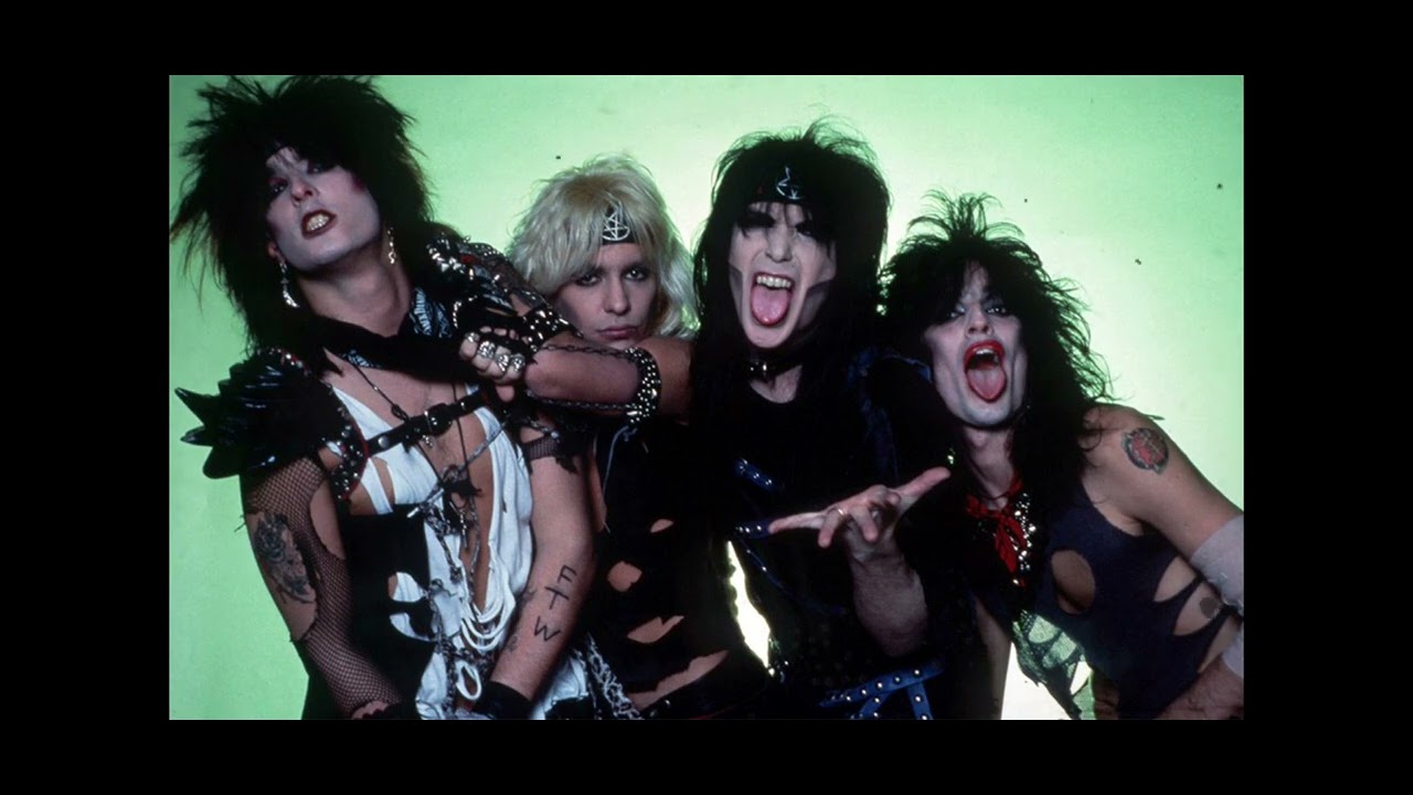 Hard rock x glam rock x Motley Crew type beat:”Bones and sculls”. Prod. John Liverstone.