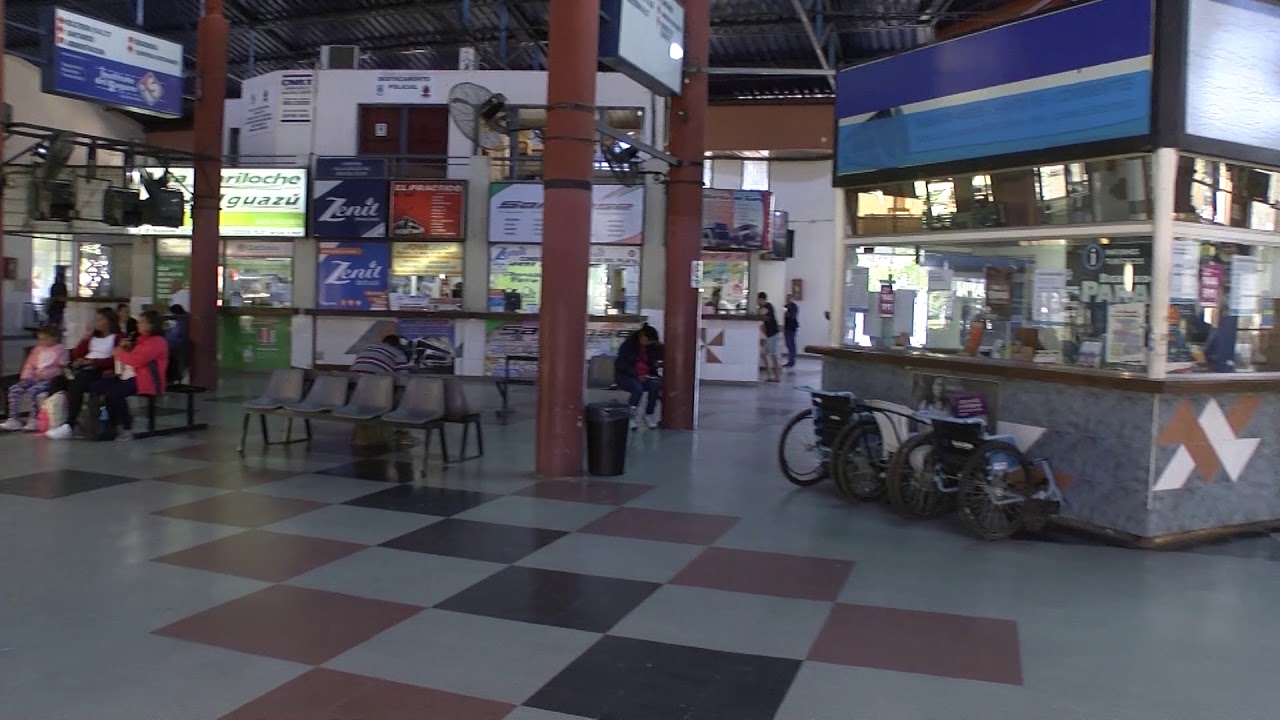 Restricci&oacute;n de colectivos en la terminal de Paran&aacute;