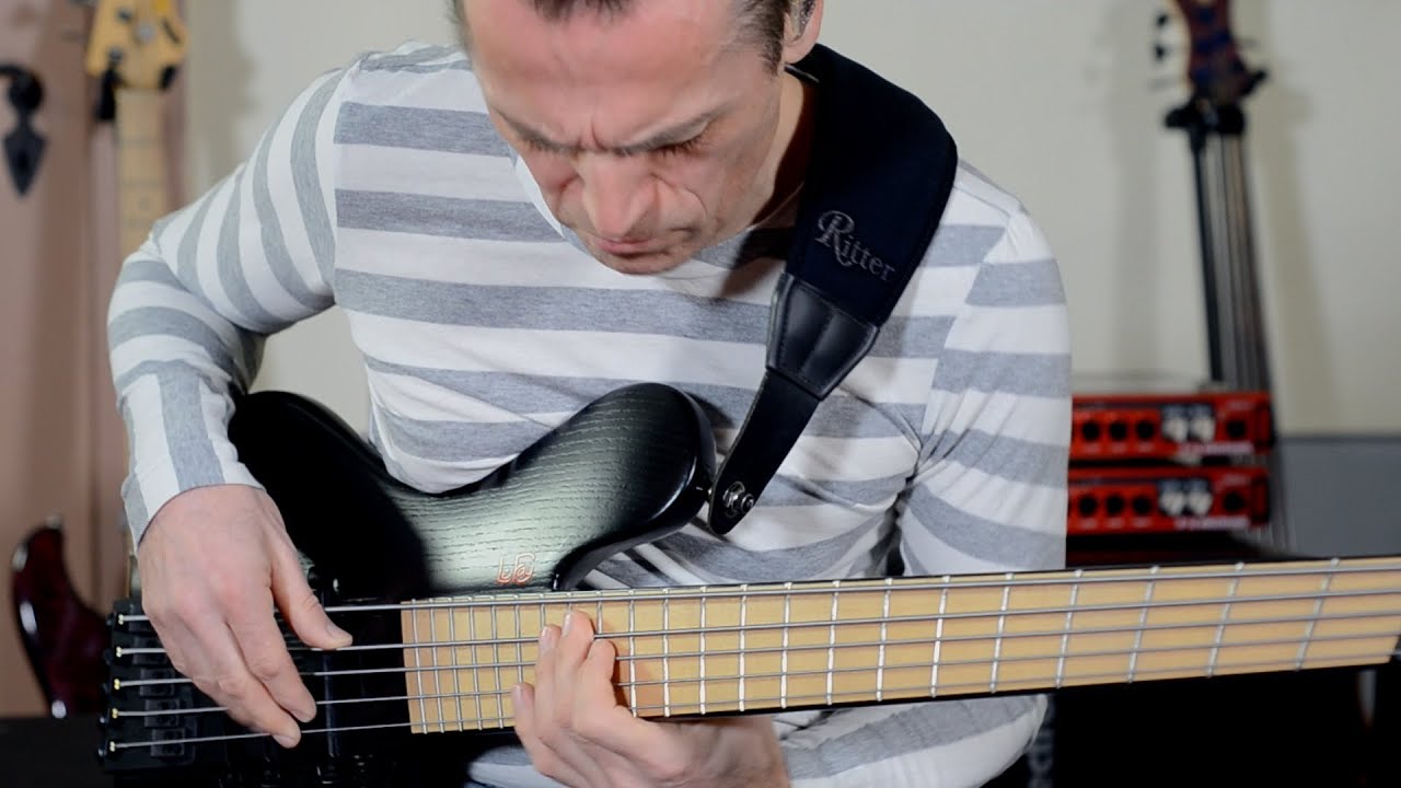 SLAP & SYNTH BASS - FROWIN 'SUPERFRO' ICKLER | BassTheWorld.com