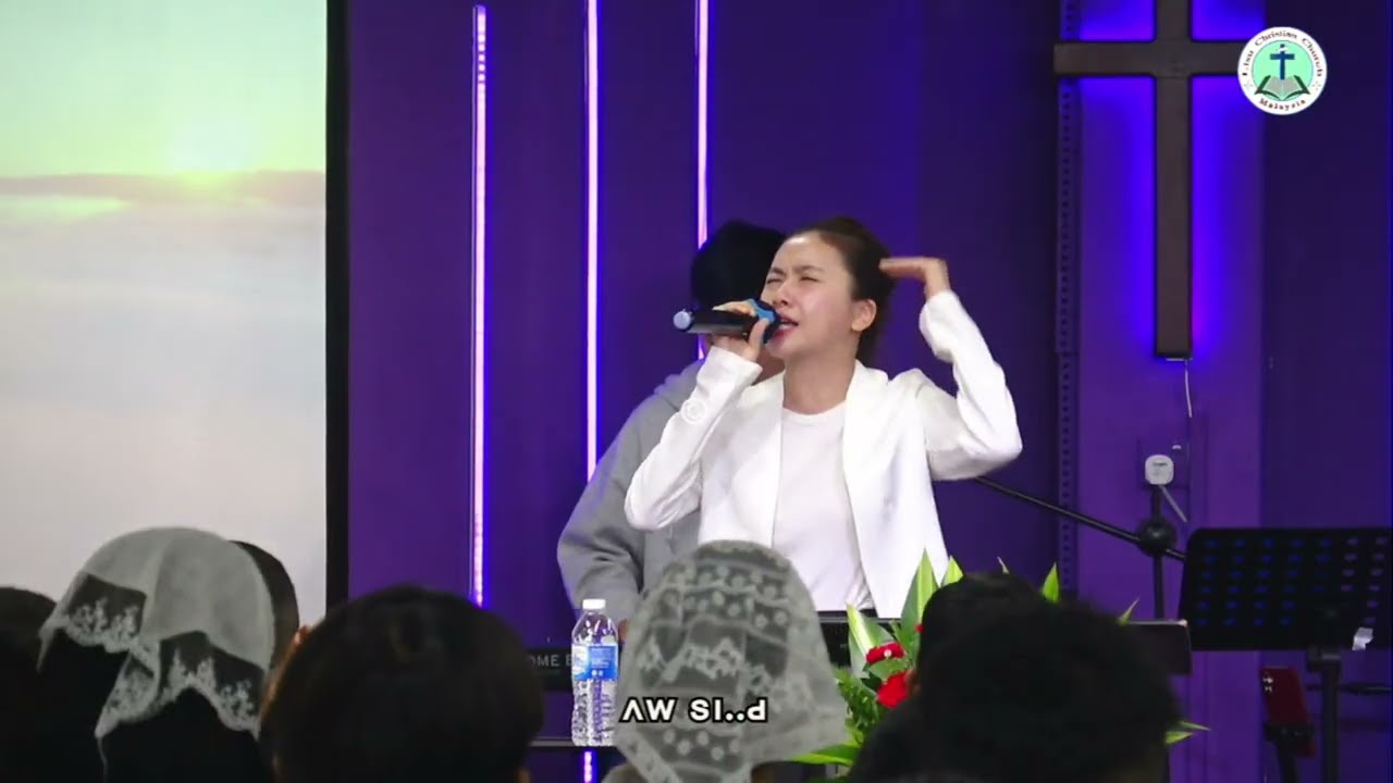 Sunday Praise and Worship / Sym Nyi Li Nu