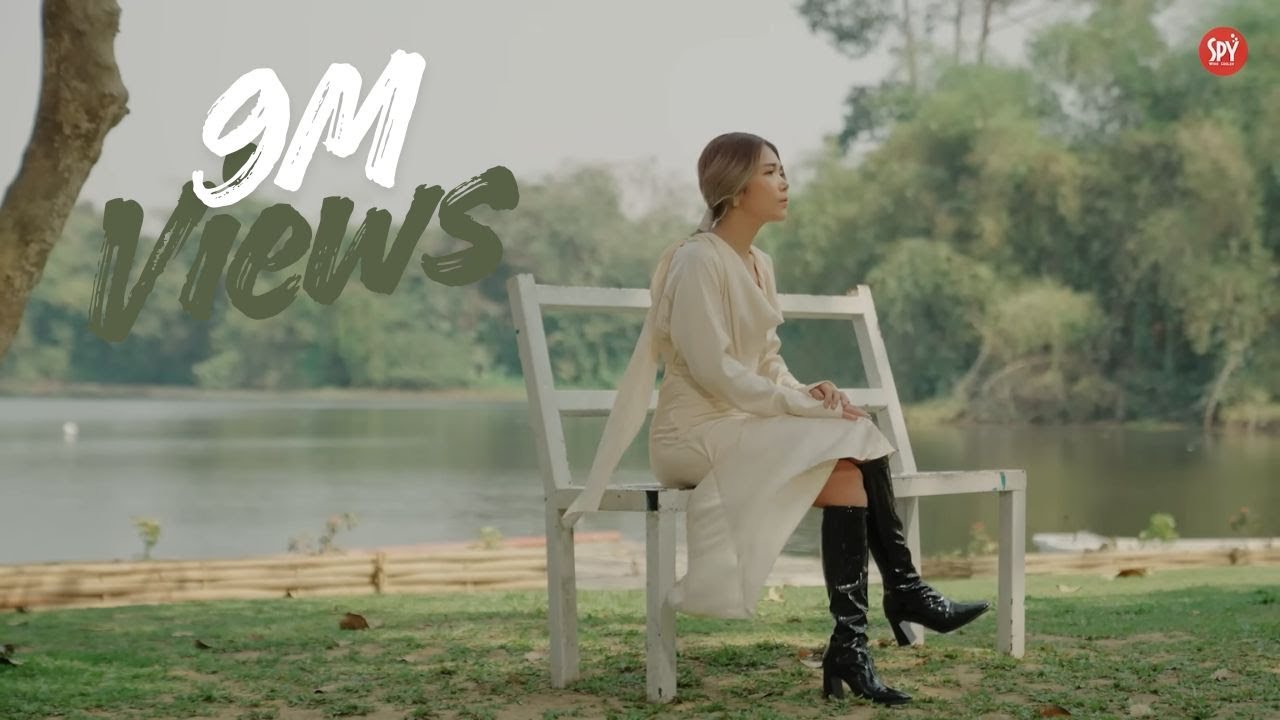 မချစ်သင့်တဲ့လူ / Yoon Myat Thu (FT. HTET MYAT & YAKOUT)