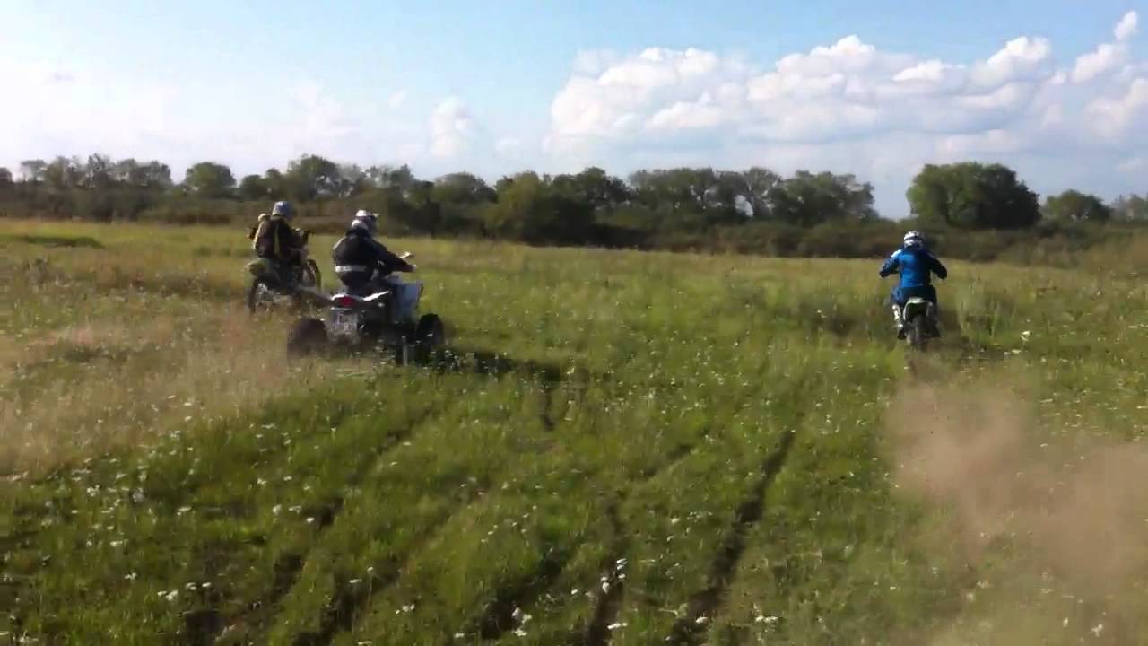 Quad gegen 2 Vollcross Start