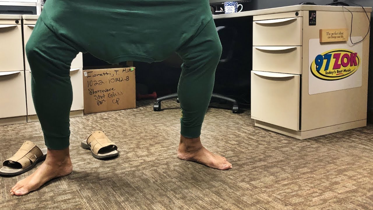 How to Properly Stretch Shirt Sleeves