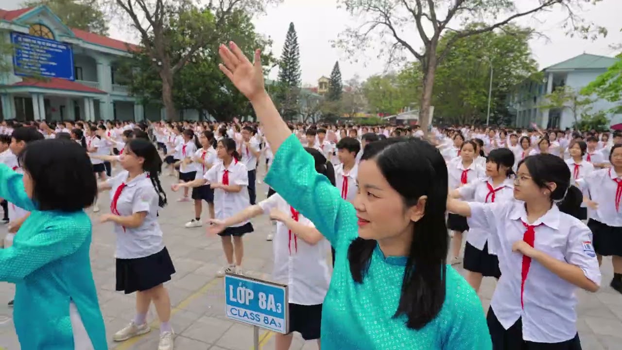 02 4 THCS Liên Bảo thi hoạt động ngoài giờ
