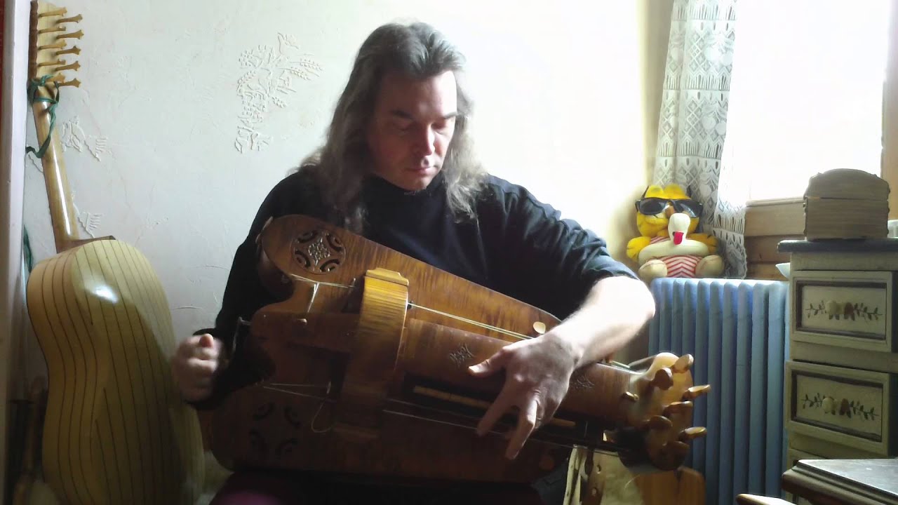 Branle des Chevaux (Bransle des Chevaulx) - hurdy gurdy
