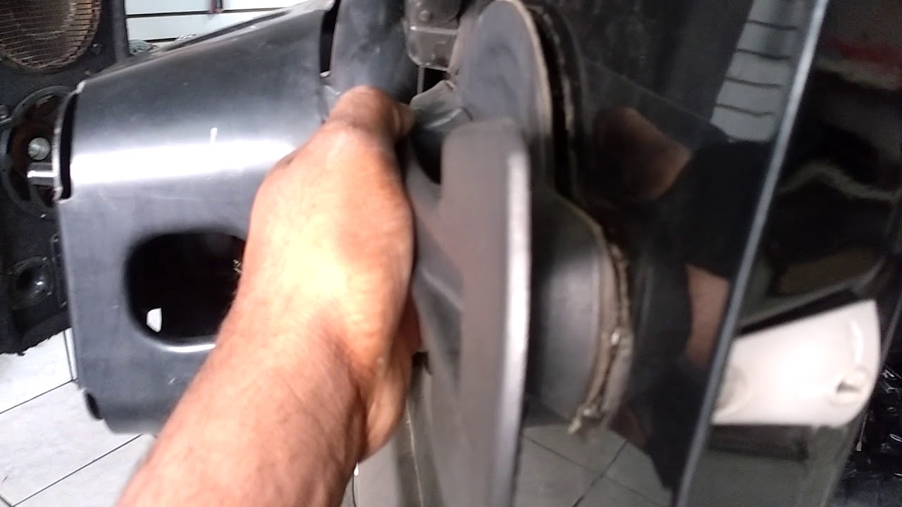 Como Trocar o puxador de porta malas da Fiat Doblo