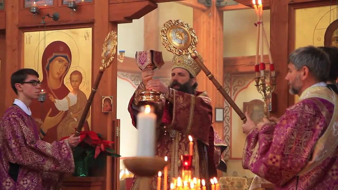 06 Great Entrance - Bishop Fülöp