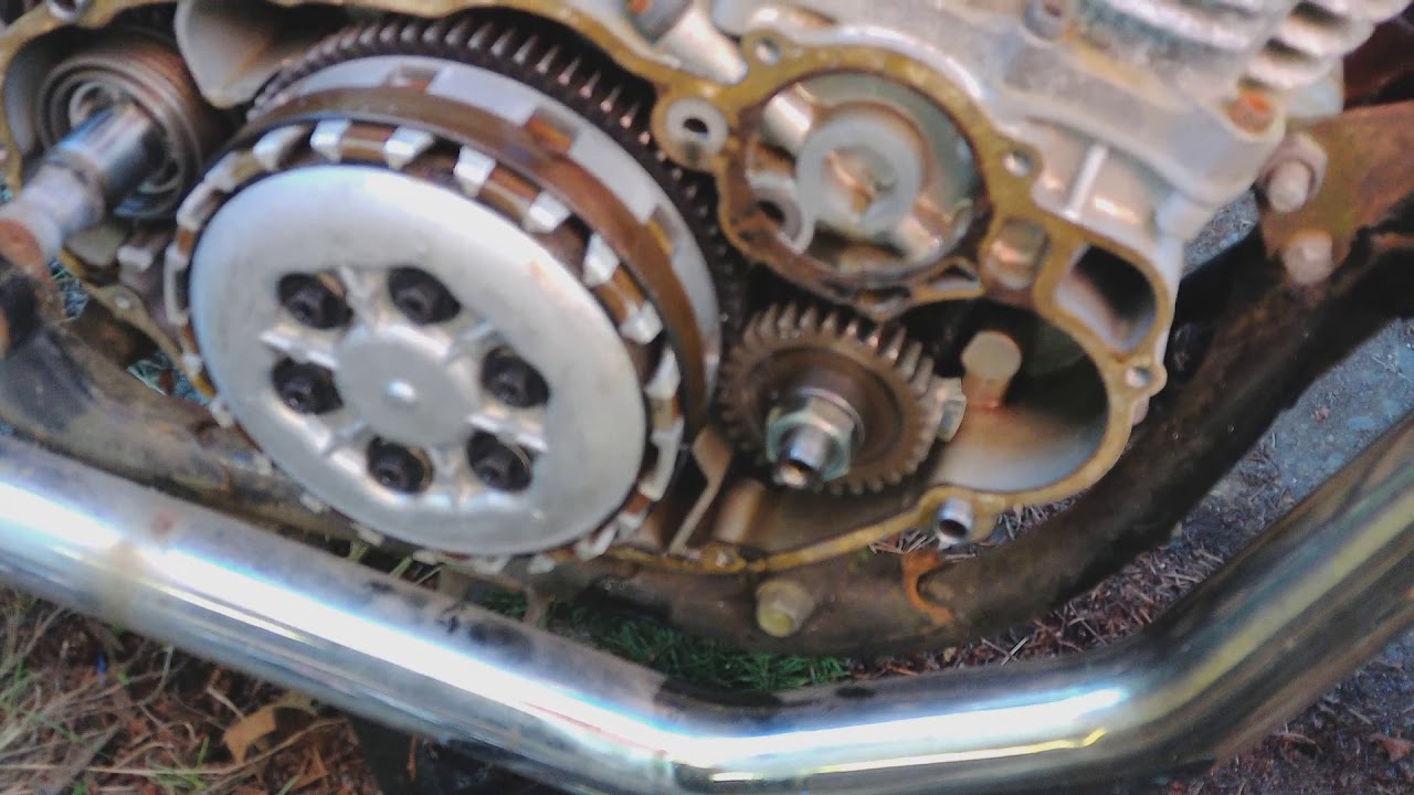 Yamaha SR500 Part38: Clutch work and technical difficulties.