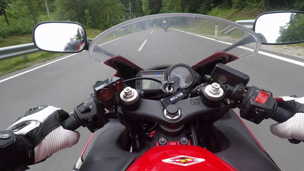 Honda XL1000 Varadero Vs. Honda CBR600RR#3