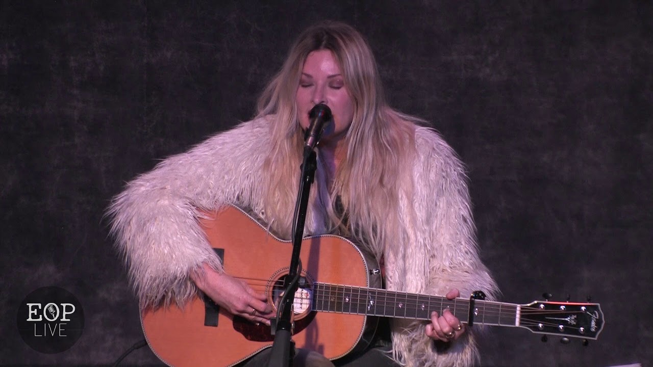 Elizabeth Cook 