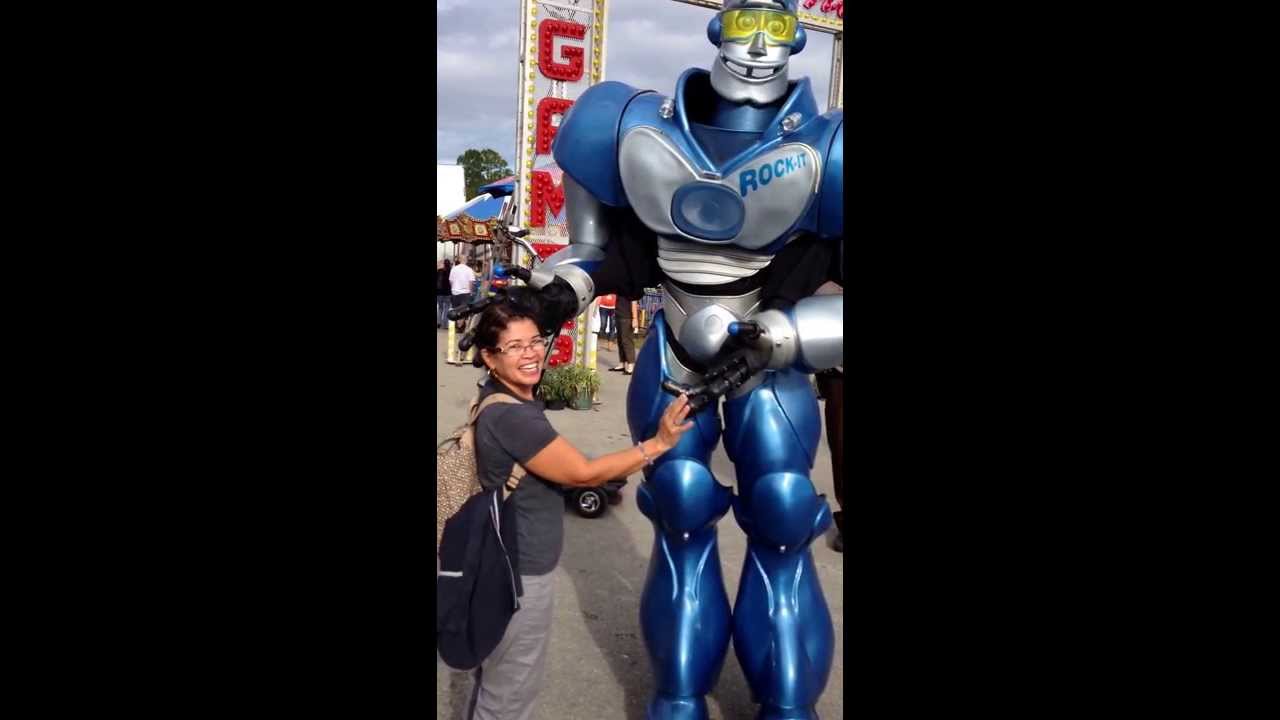 Rock-it the Robot and Janet at Volusia County Fair