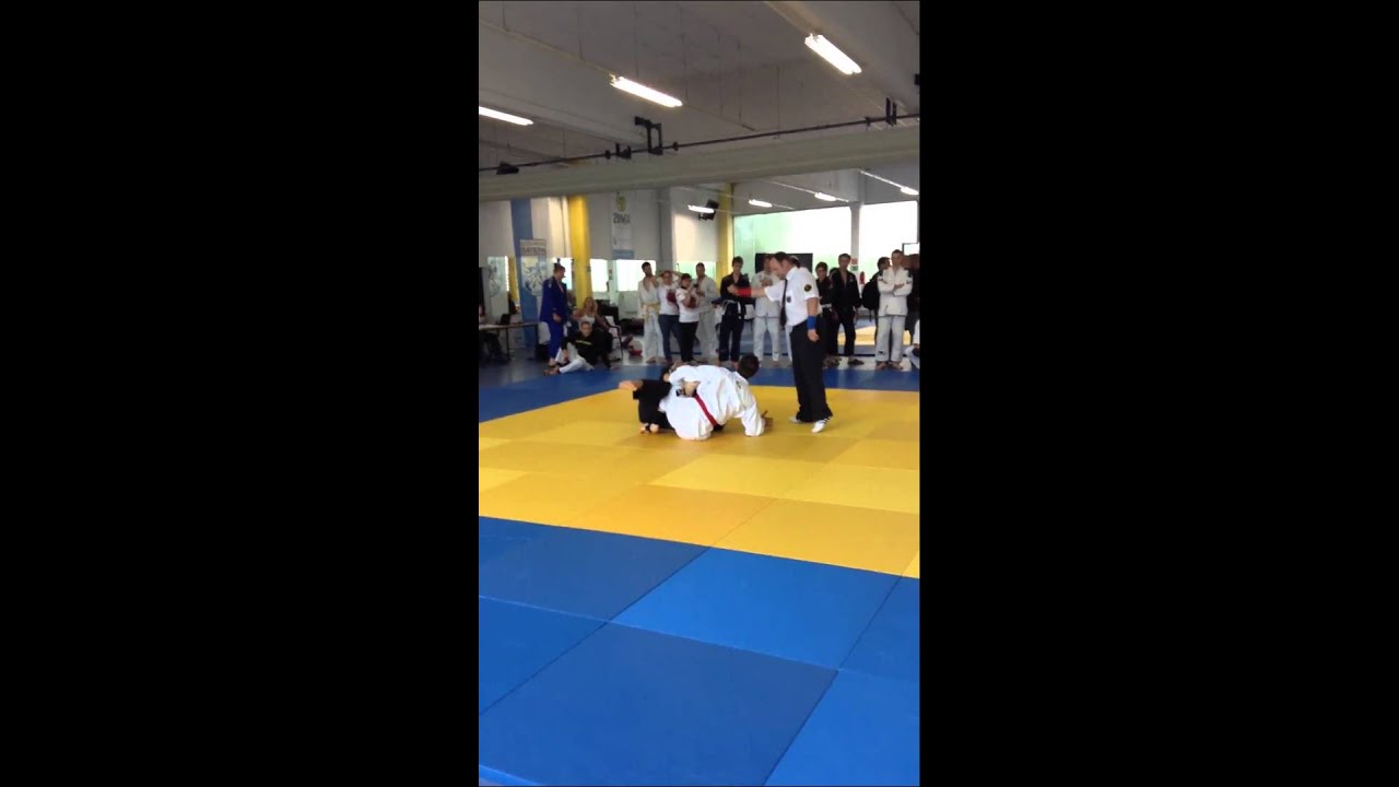 1. Kampf (Disqualifikation)