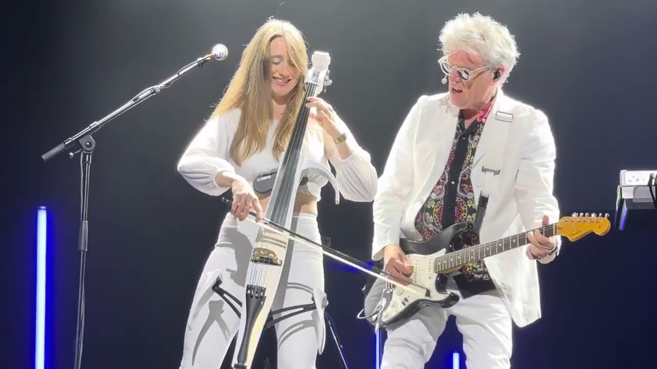Tom Bailey’s Thompson Twins - Lay Your Hands On Me (live in Boston on 7/17/24)
