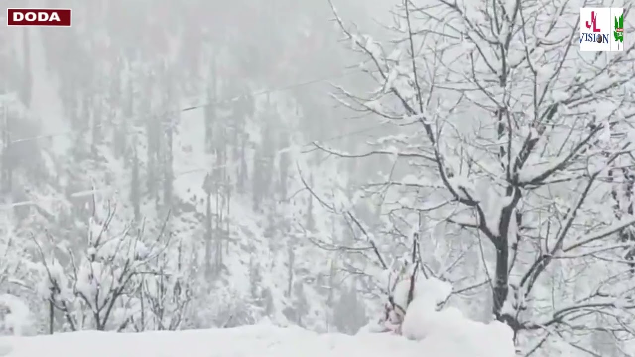 #Snowfall in #Doda Continuous over the past three days