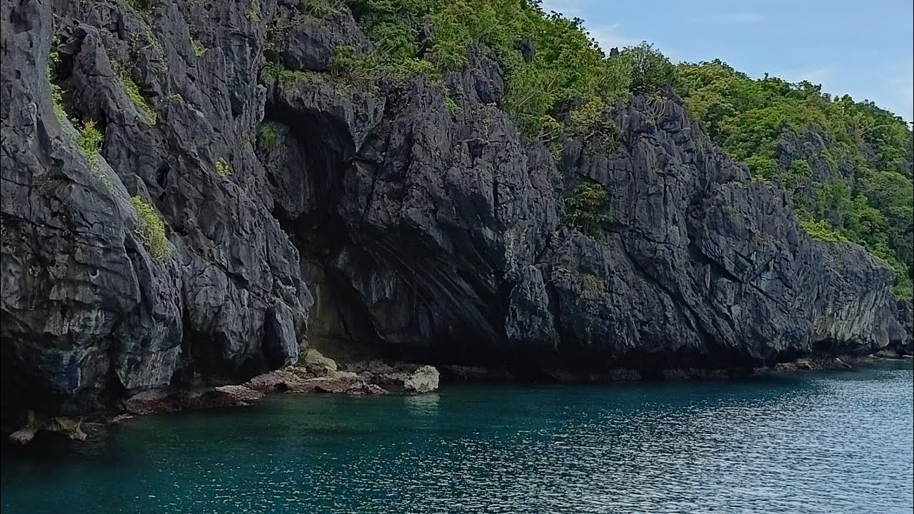 Tribal Tropical World is live! @ El Nido Palawan