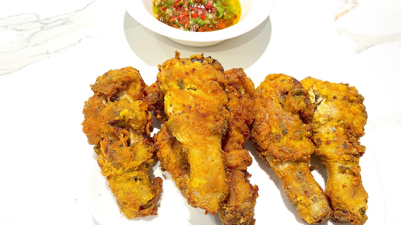 PILONS DE POULET FRITS VIANDE CROUSTILLANTE ET BIEN FONDANTE RECETTE FACILE ET RAPIDE