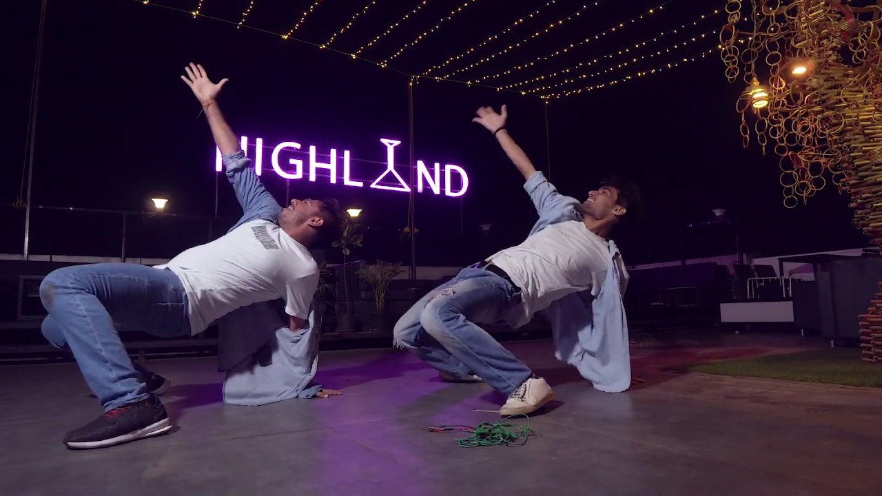 Main Khiladi Tu Anari | Shubham Agrawal & Ayush Bhandari
