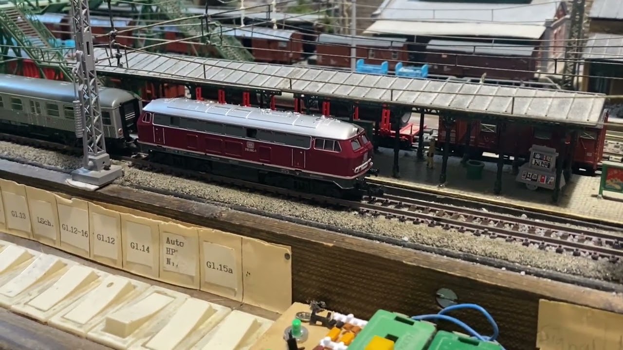 Die Wiedergeburt der BR 216 von Minitrix in Spur N