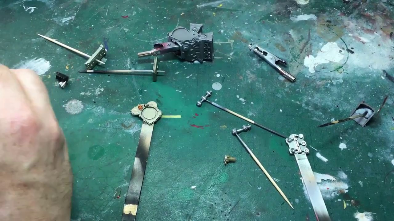 Tamiya Repsol Honda RC211V '03 'Valencia' 1:12 part 1 - Assembling the engine