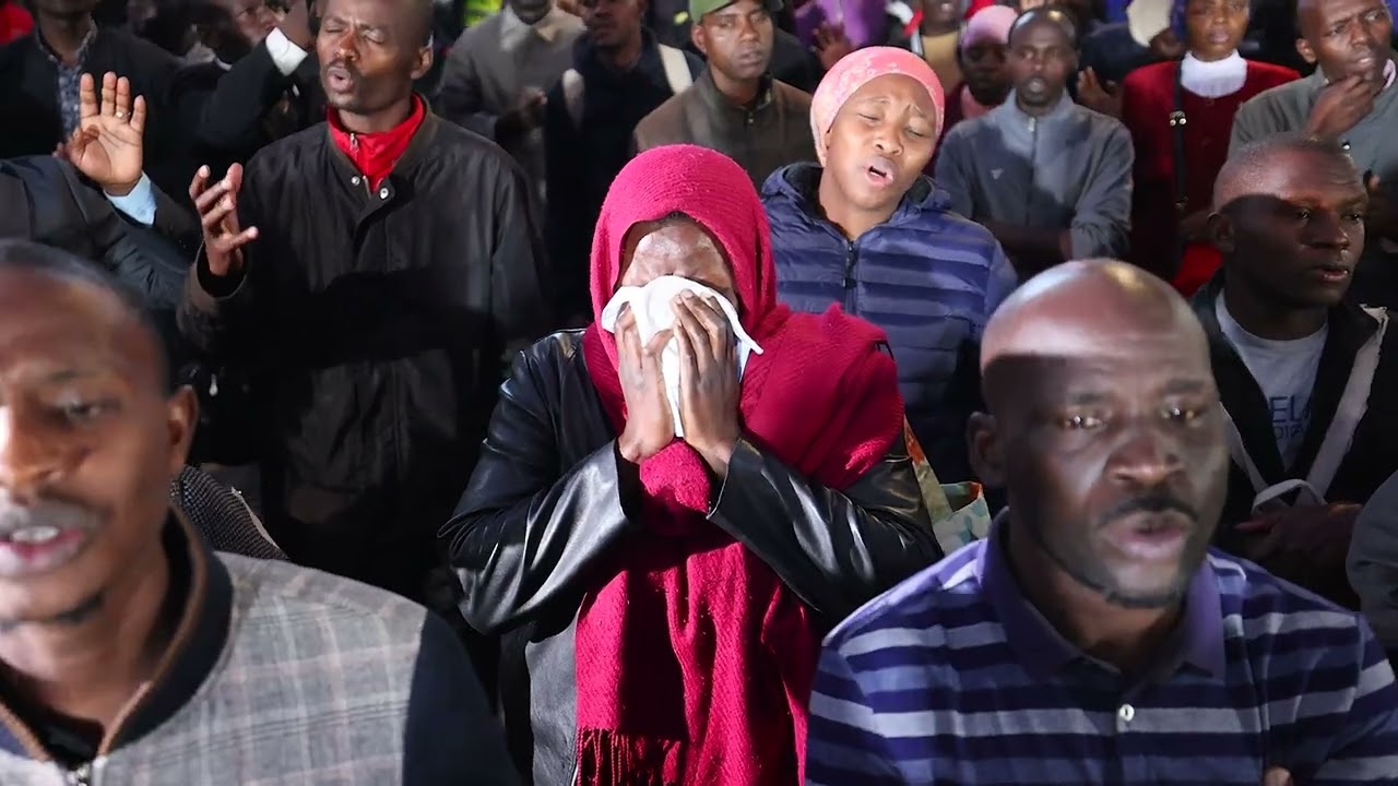 BABA WA MBINGUNI HAKUNA KAMA WEWE - BROTHER ENOCK