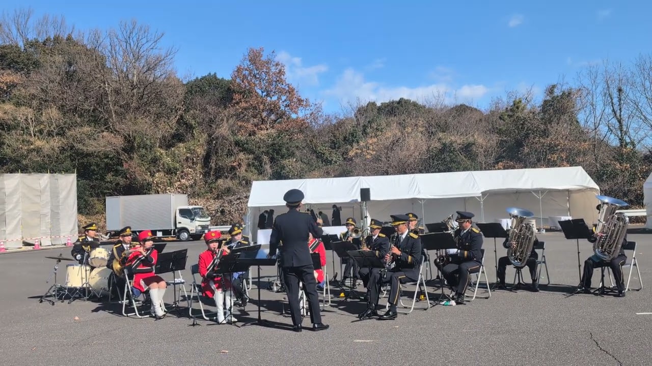 令和8年 大分県警察 年頭視閲式。ふれあい広場。大分県警察音楽隊。曲は銀河鉄道999。