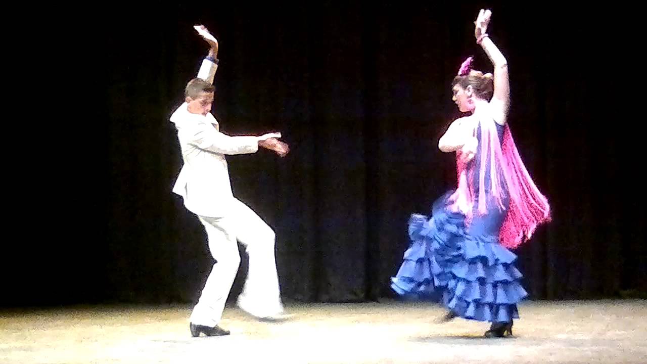 Tere Andreu - MANU Y GISELA CONCURSO DE SEVILLANAS 2011