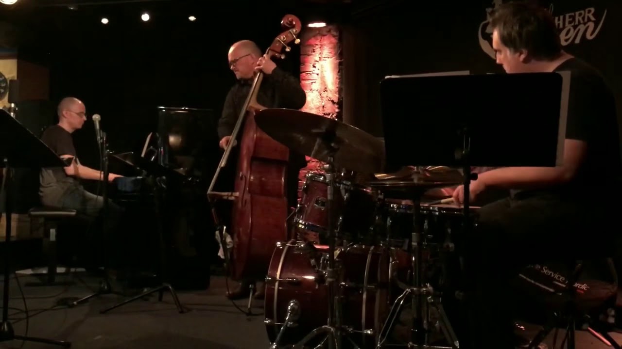 Frode Berg bass solo on 