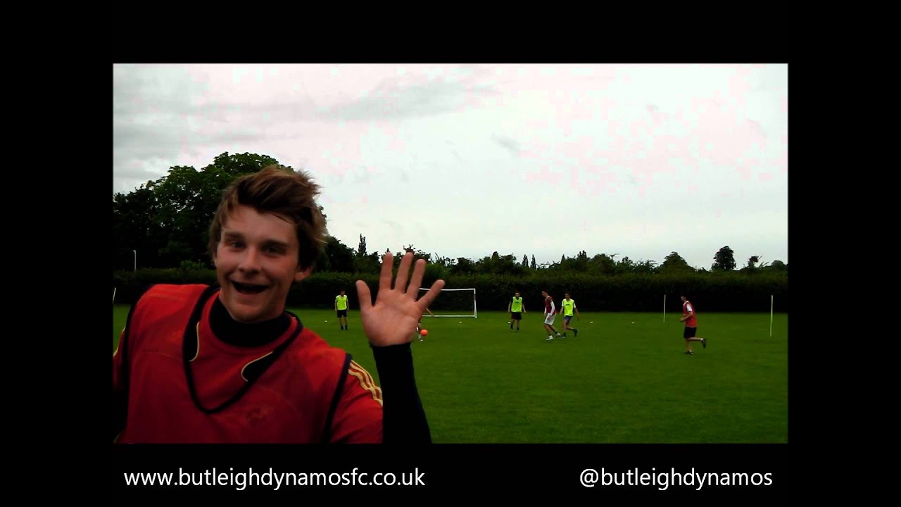 Butleigh Dynamos TV - Switching play and attacking a narrow defence.