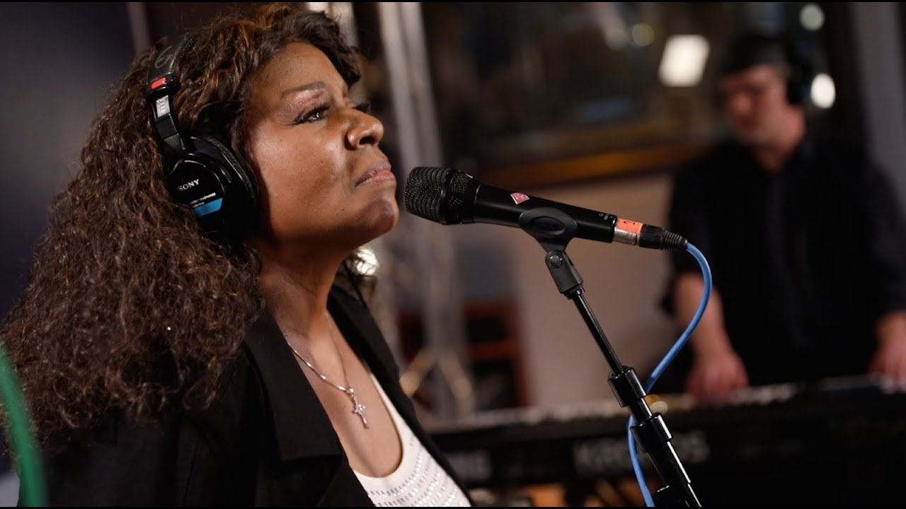 Gloria Gaynor - 