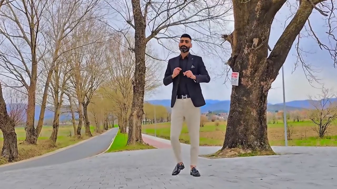 Aurel Jaupi - Syri jot i zi - Kolazh Popullor