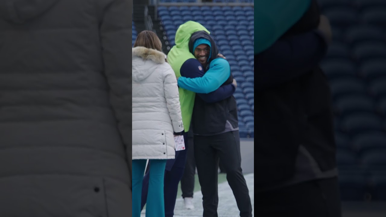Shaq Thompson reunites with Bruce Irvin 