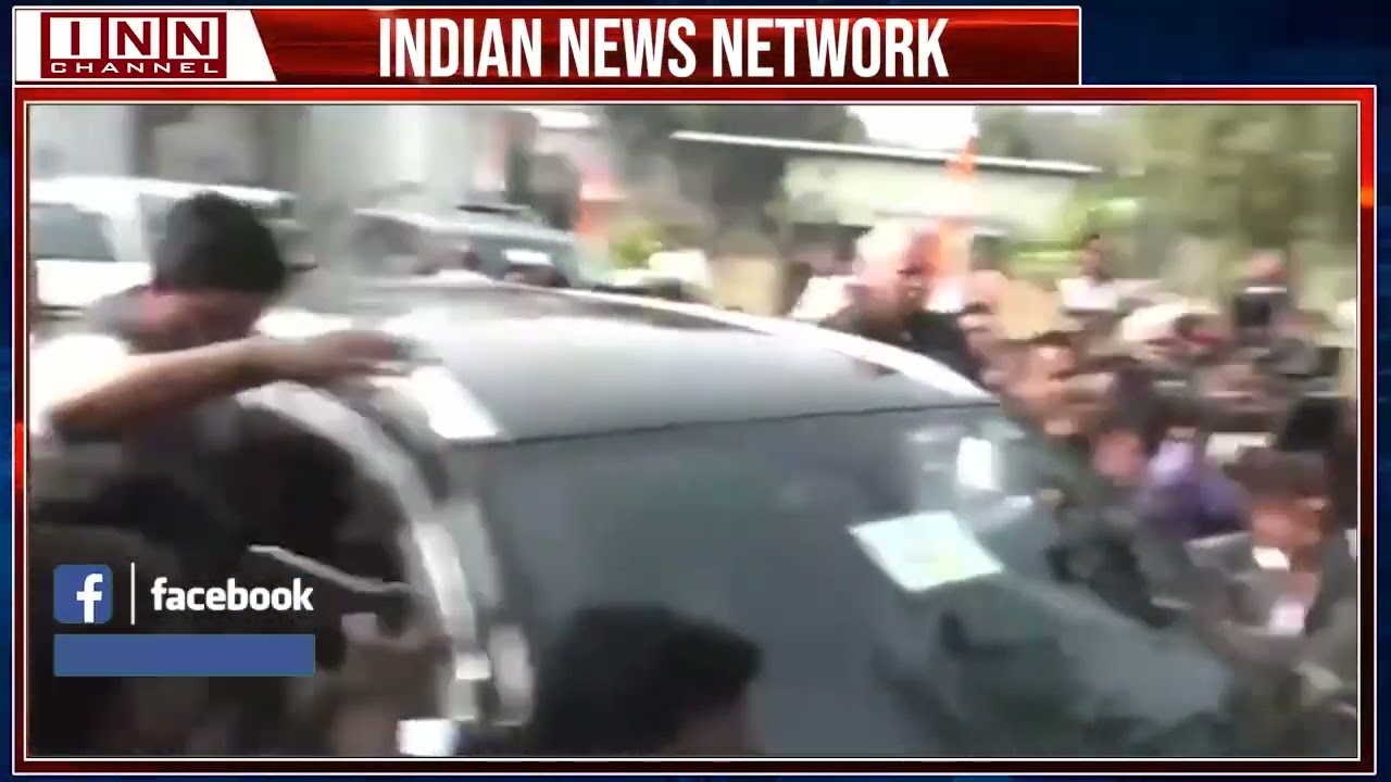 #Sambhal violence: UP Police barricades #Congress office, issues notice to party chief over visit