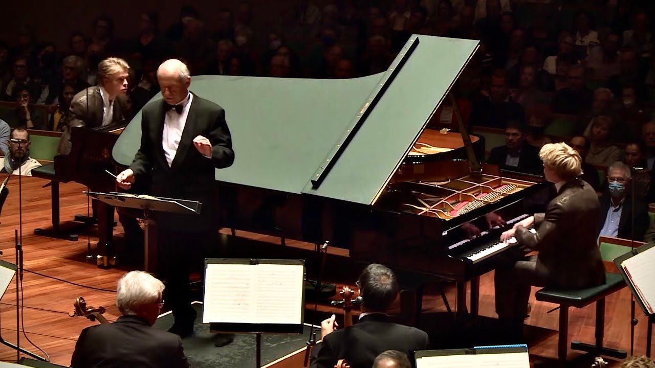 Mozart: Concert for 2 Pianos KV 365 | Iván Fischer | BFO | Lucas & Arthur Jussen