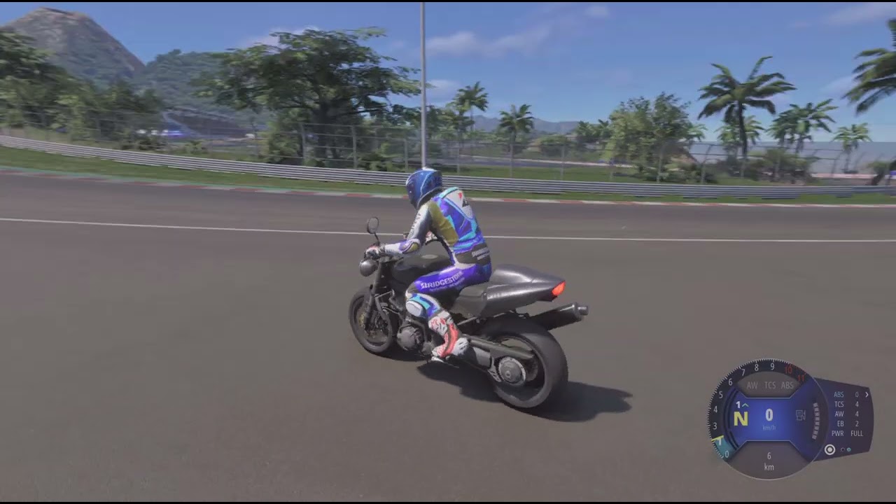 RIDE 6 Showcase / Triumph 955I