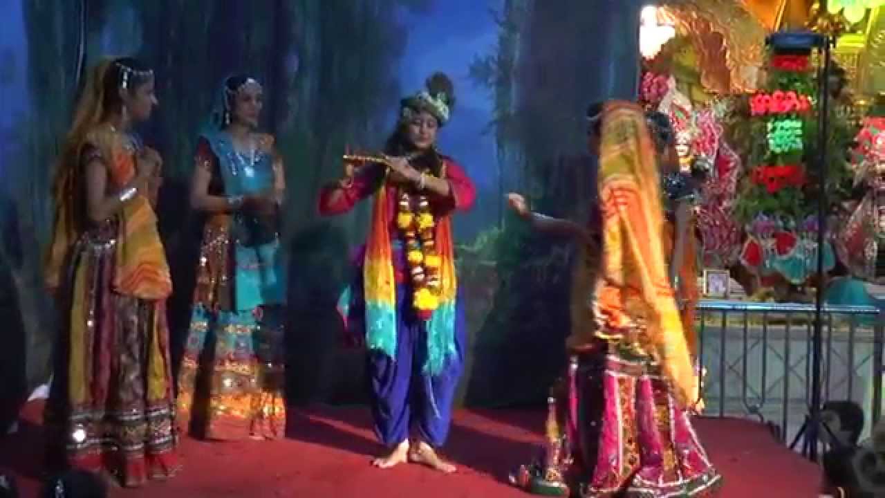 Anand Vrindavan Dham...Janmashtami Gopi & Krishna Act