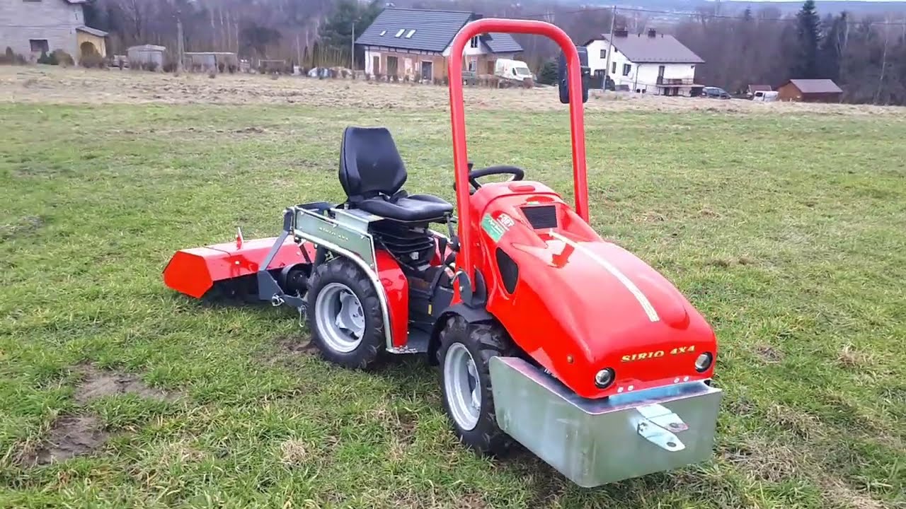 Ciągnik do szkółki roślin FORT SIRIO 4x4. Szerokość 65 cm. 15 KM DIESEL