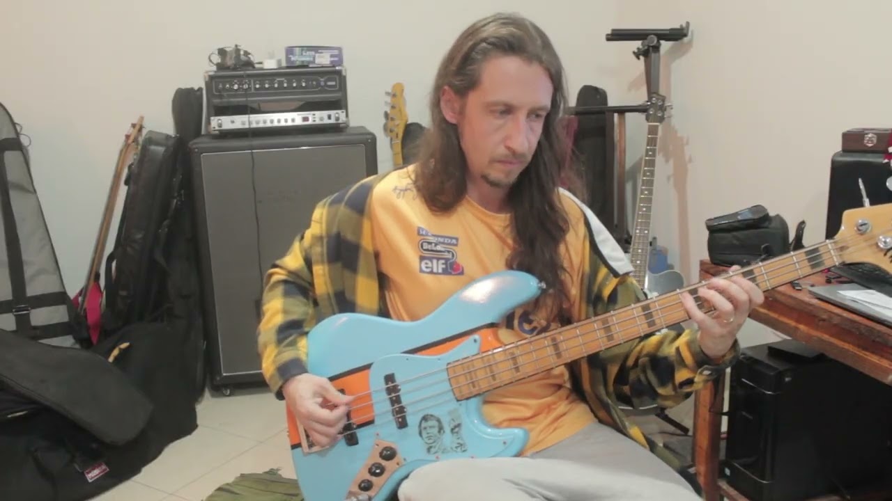 Jethro Tull - A Passion Play (Prelude/ The Silver Cord) (Bass cover)