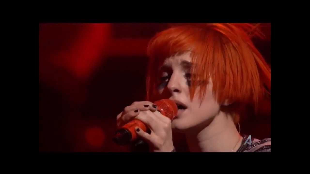 Paramore - Part II (Live Celebrity Beach Bowl DIRECTV)