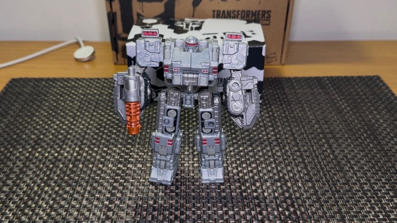 Transformers War For Cybertron Trilogy Centurion Drone (Weaponizer)