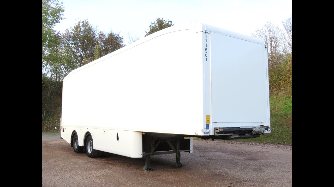 2016 Gray & Adams Urban Insulated Tandem Axle Rear Steer Box Trailer C438962