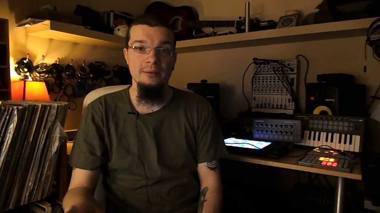 Novation Launchpad Mini Controllerism Review - Bandesnaci