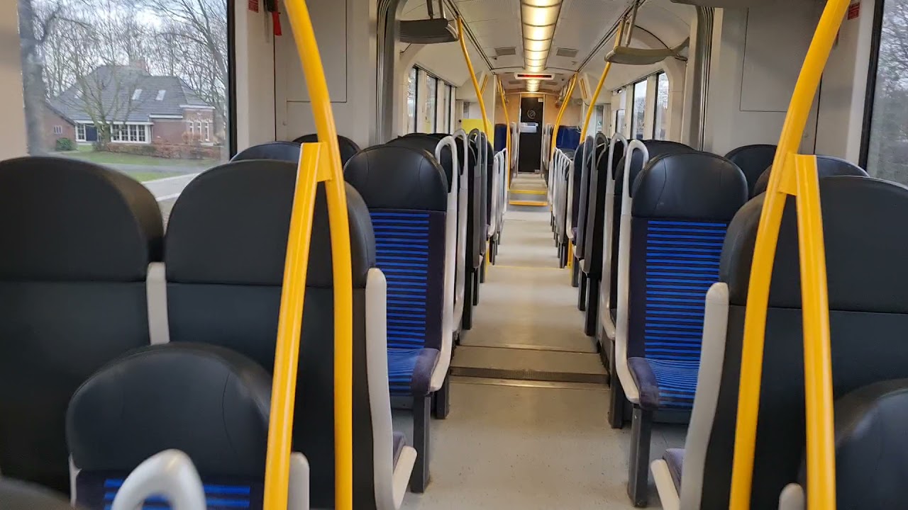 Lopen door een lege Lint 41 naar Almelo