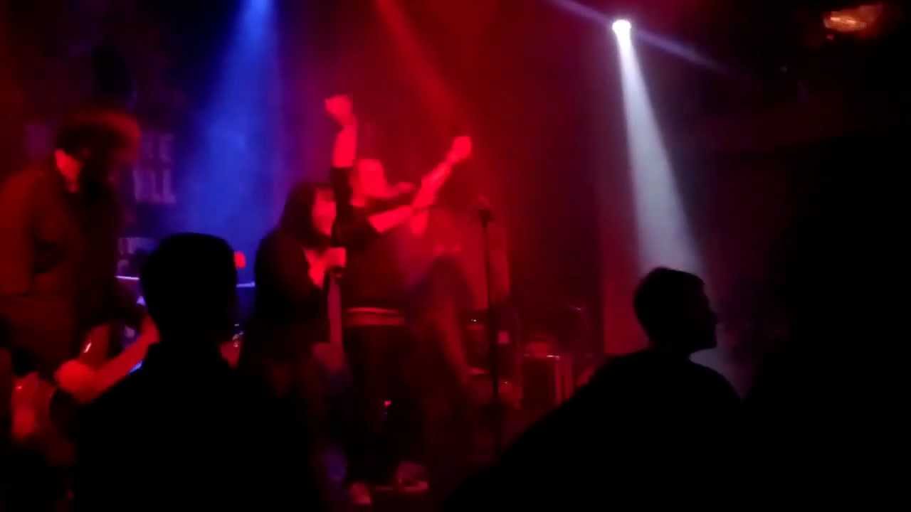 Dave singing The Hives