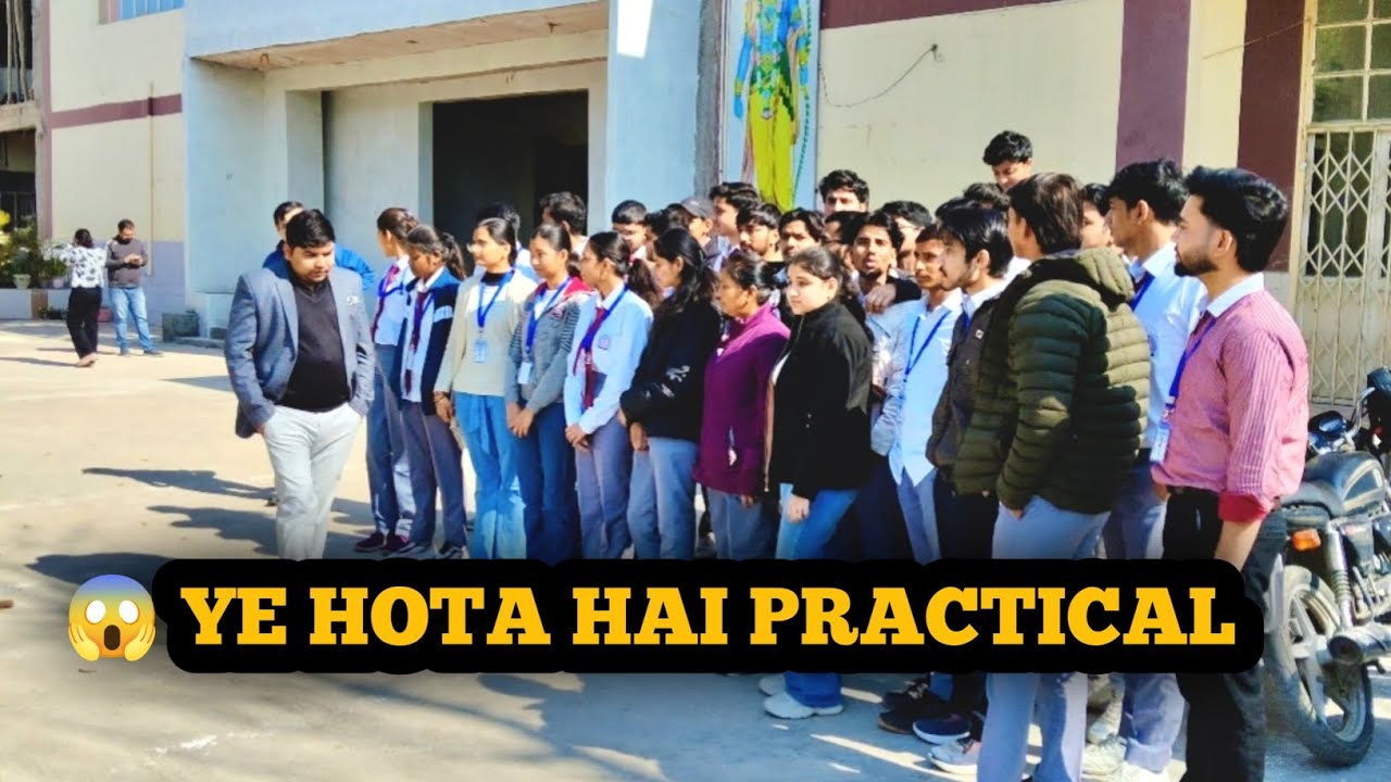 College Lab Tour 🧪 | Students Practical Karte Hue | Real College Vlog 😲