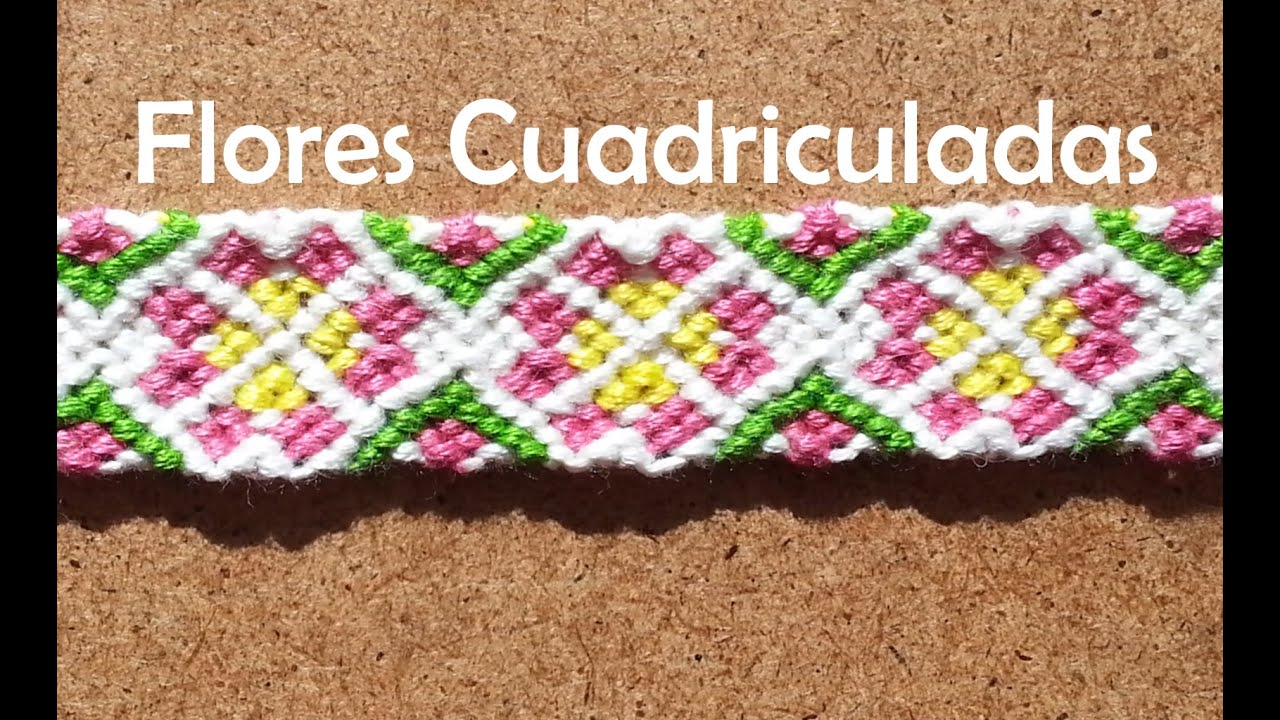 Pulsera de Hilo: Flores Cuadriculados